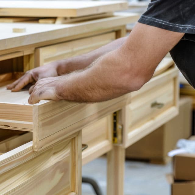 Algunos de nuestros muebles de madera a medida