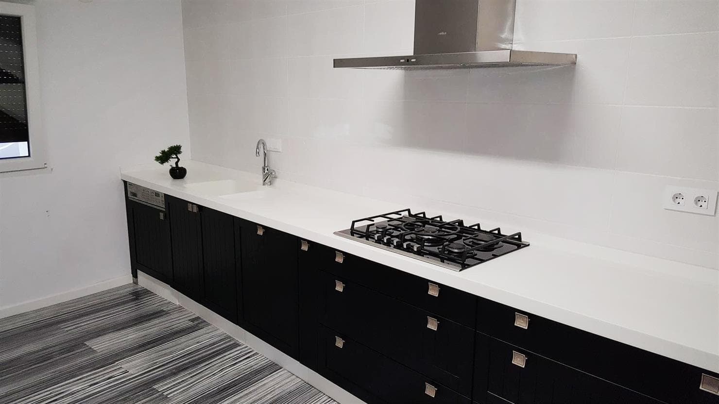 Nuestros trabajos de fabricación e instalación de cocinas en A Coruña