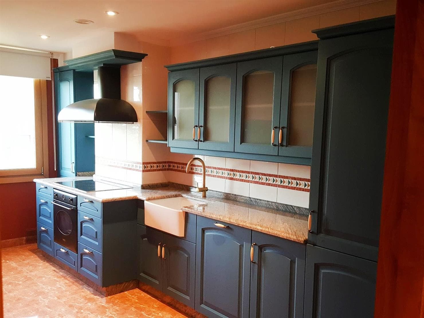 Nuestros trabajos de fabricación e instalación de cocinas en A Coruña