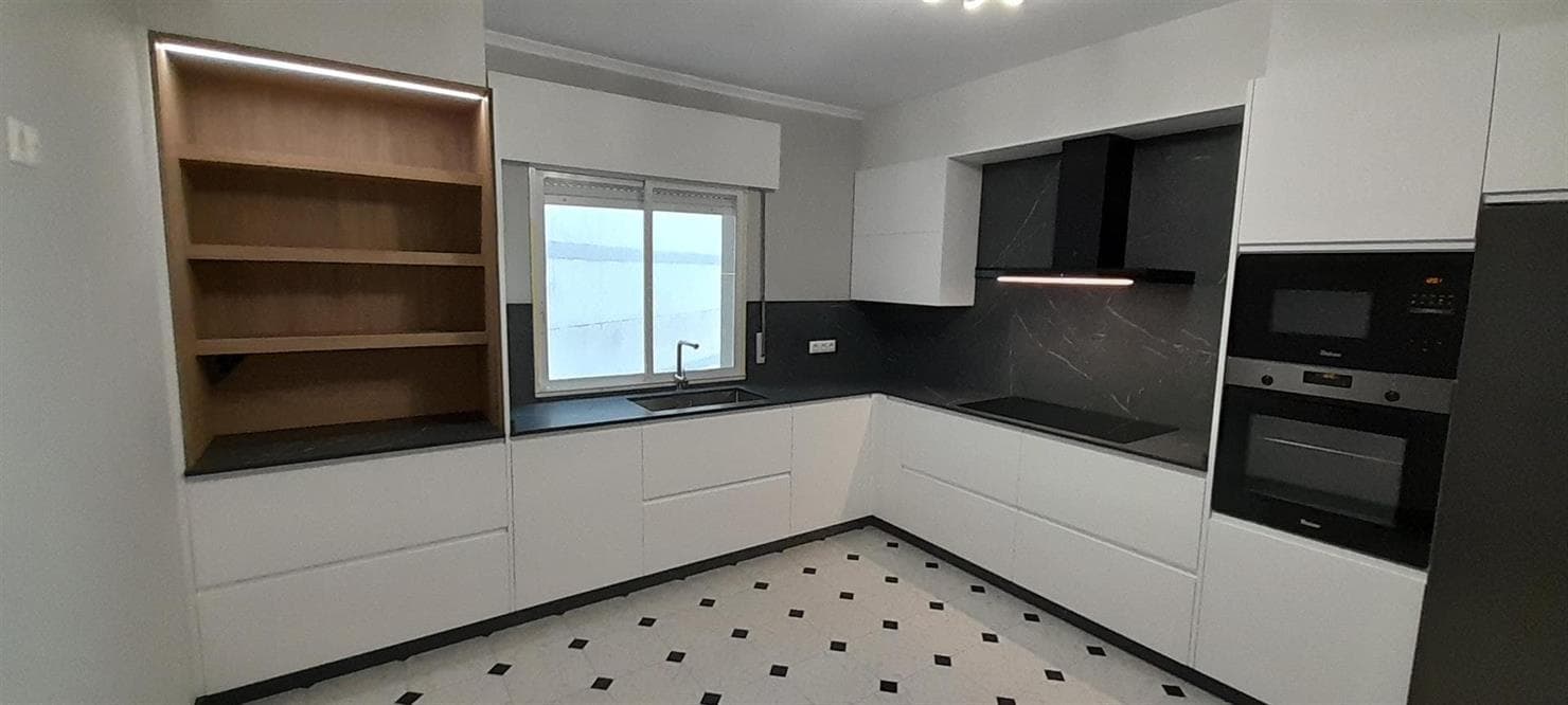 Nuestros trabajos de fabricación e instalación de cocinas en A Coruña