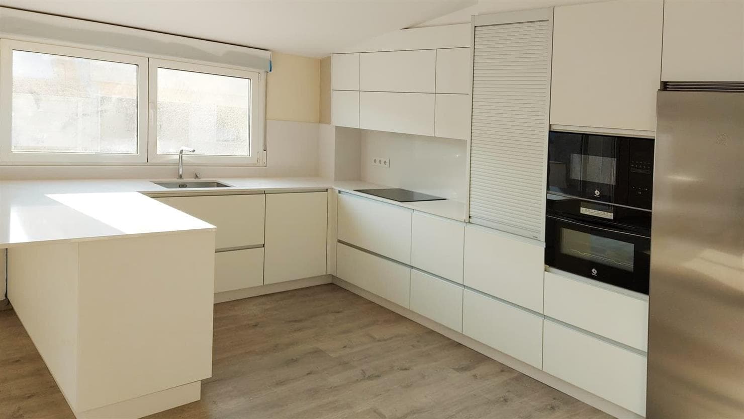 Nuestros trabajos de fabricación e instalación de cocinas en A Coruña